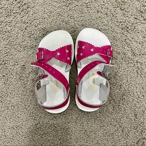 NWOT- Saltwater Sandals